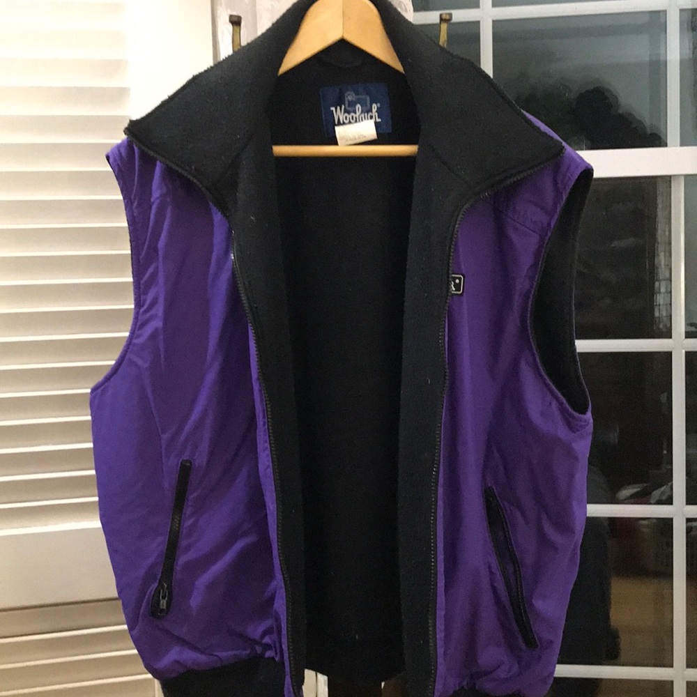 Woolrich full zip insulated vest. Plum color;Large